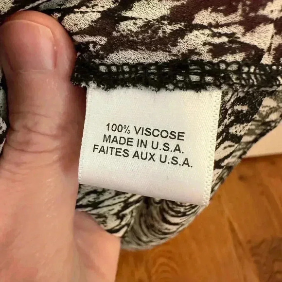 MISA Los Angeles Giana Smock Neck Top In Black White Snake Medium - Picture 5 of 13